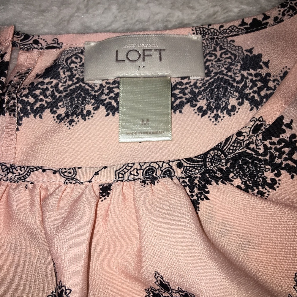 Loft Pink and Black Sleeveless Blouse Sz M - Picture 3 of 3